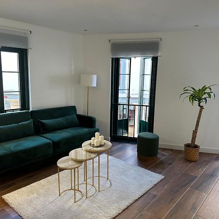 Apartamentos Urbanin I Plaza Ayuntamiento Cudillero Eksteriør billede