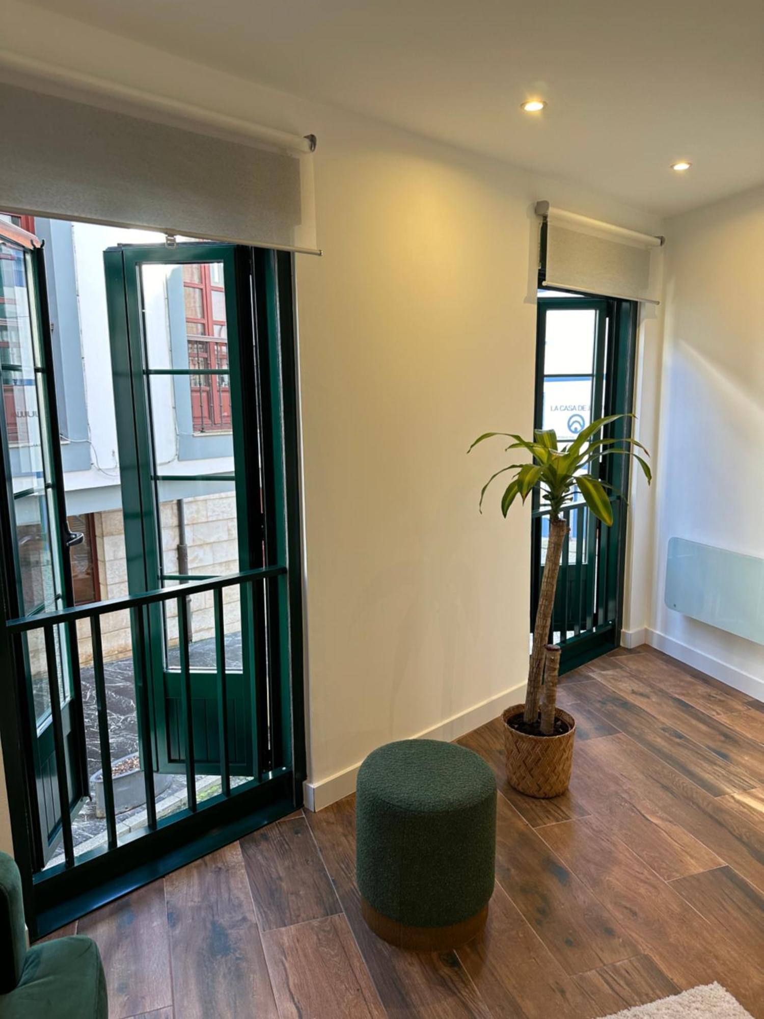 Apartamentos Urbanin I Plaza Ayuntamiento Cudillero Eksteriør billede